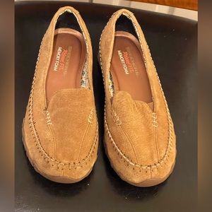 Sketchers leather moccasins